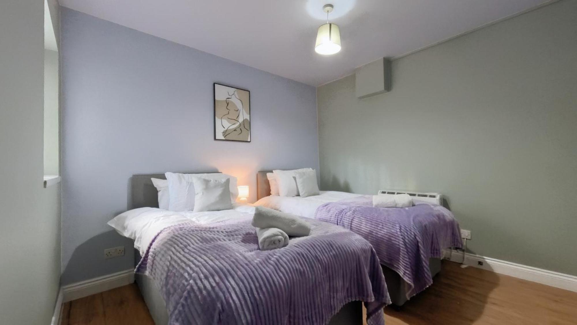 Group Bookings: Up To 30 Guests Across 5 Spacious Flats! Keyless Access Free Wifi & Parking Birmingam Exterior foto