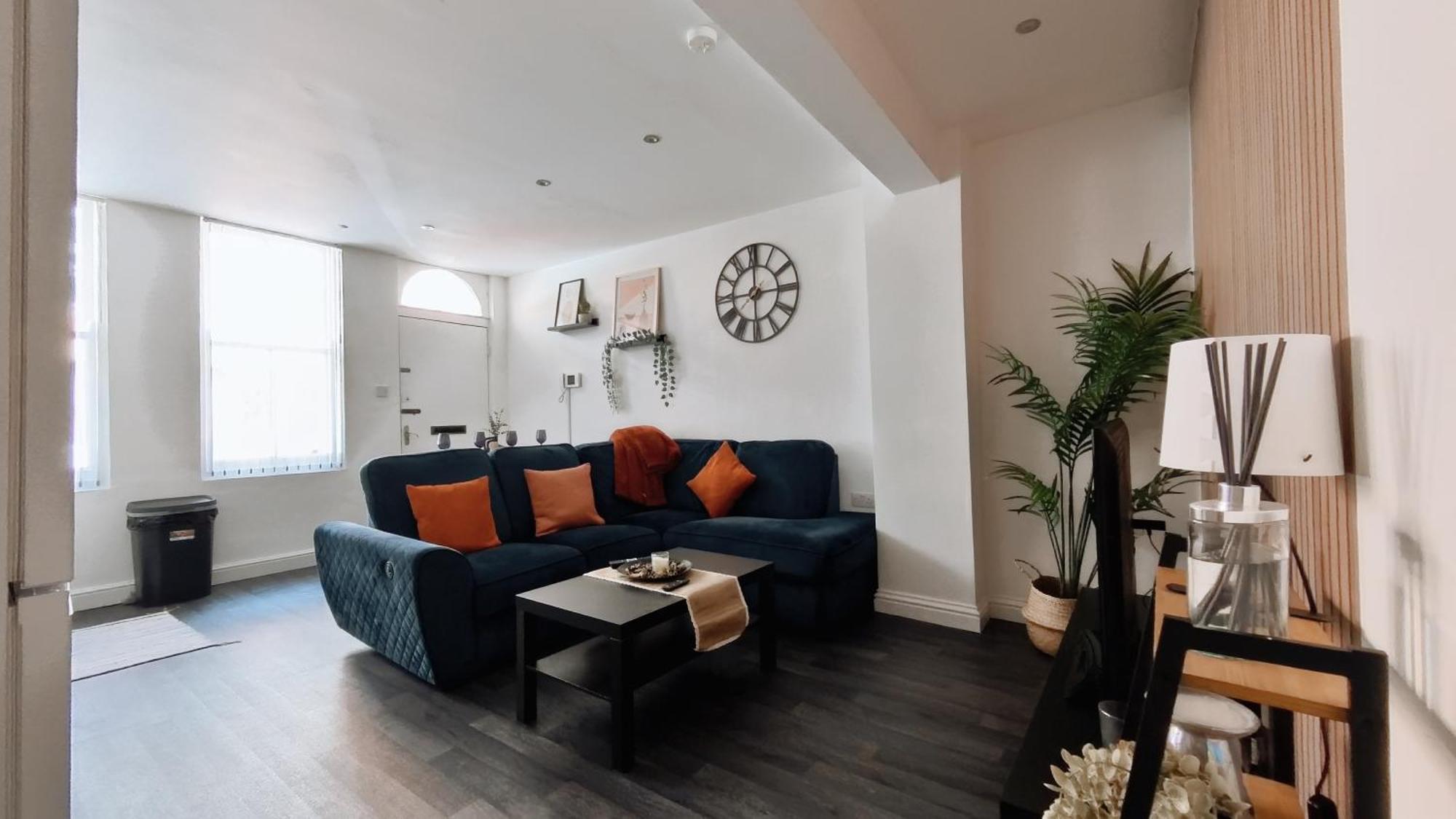 Group Bookings: Up To 30 Guests Across 5 Spacious Flats! Keyless Access Free Wifi & Parking Birmingam Exterior foto