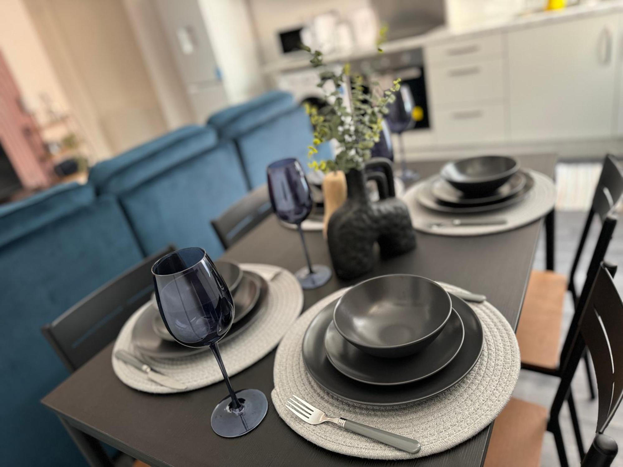 Group Bookings: Up To 30 Guests Across 5 Spacious Flats! Keyless Access Free Wifi & Parking Birmingam Exterior foto